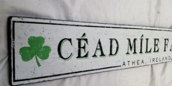 Céad Míle Fáilte Irish wood sign