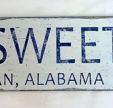Alternative view of Home Sweet Home Sign