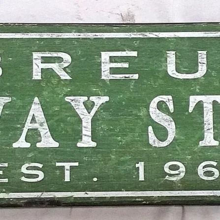 Alternative view of Railway Station Sign T512